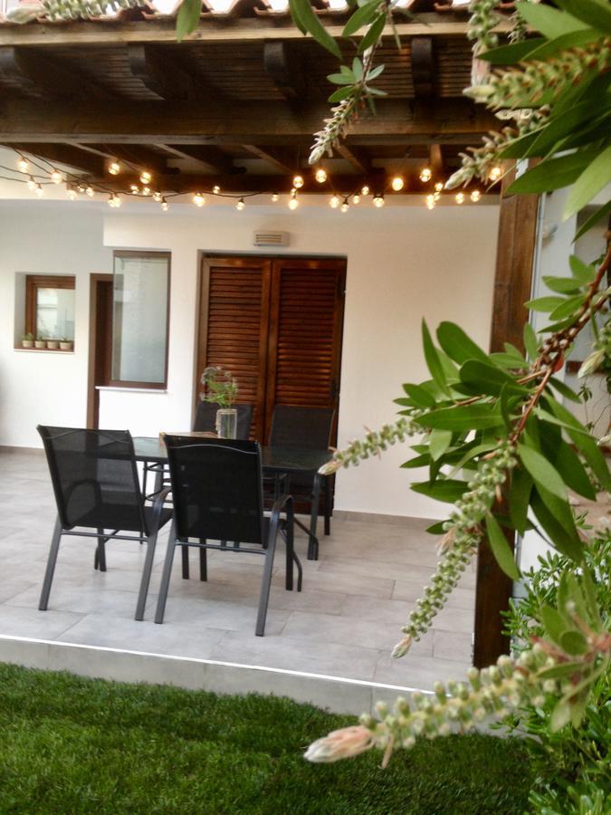 Beach House Nikiti Exterior photo